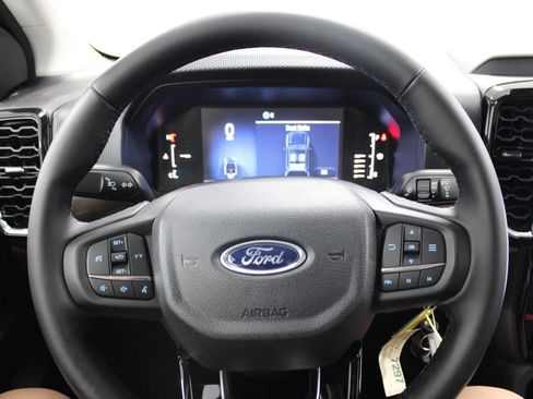 New 2025 Ford Ranger XLT w/ Chrome Accent Package image 33