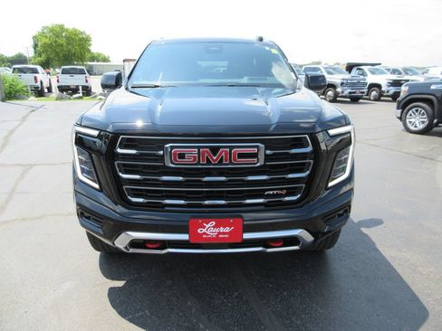 Certified 2026 GMC Yukon AT4 w/ AT4 Premium Plus Package AWD/4WD image 13