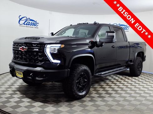 Used 2024 Chevrolet Silverado 2500 ZR2 w/ ZR2 Bison Edition image 5
