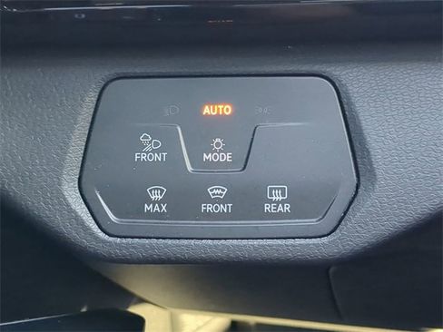 Certified 2021 Volkswagen ID.4 Pro S w/ Gradient Package image 29