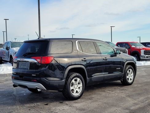 Used 2018 GMC Acadia SLE image 4