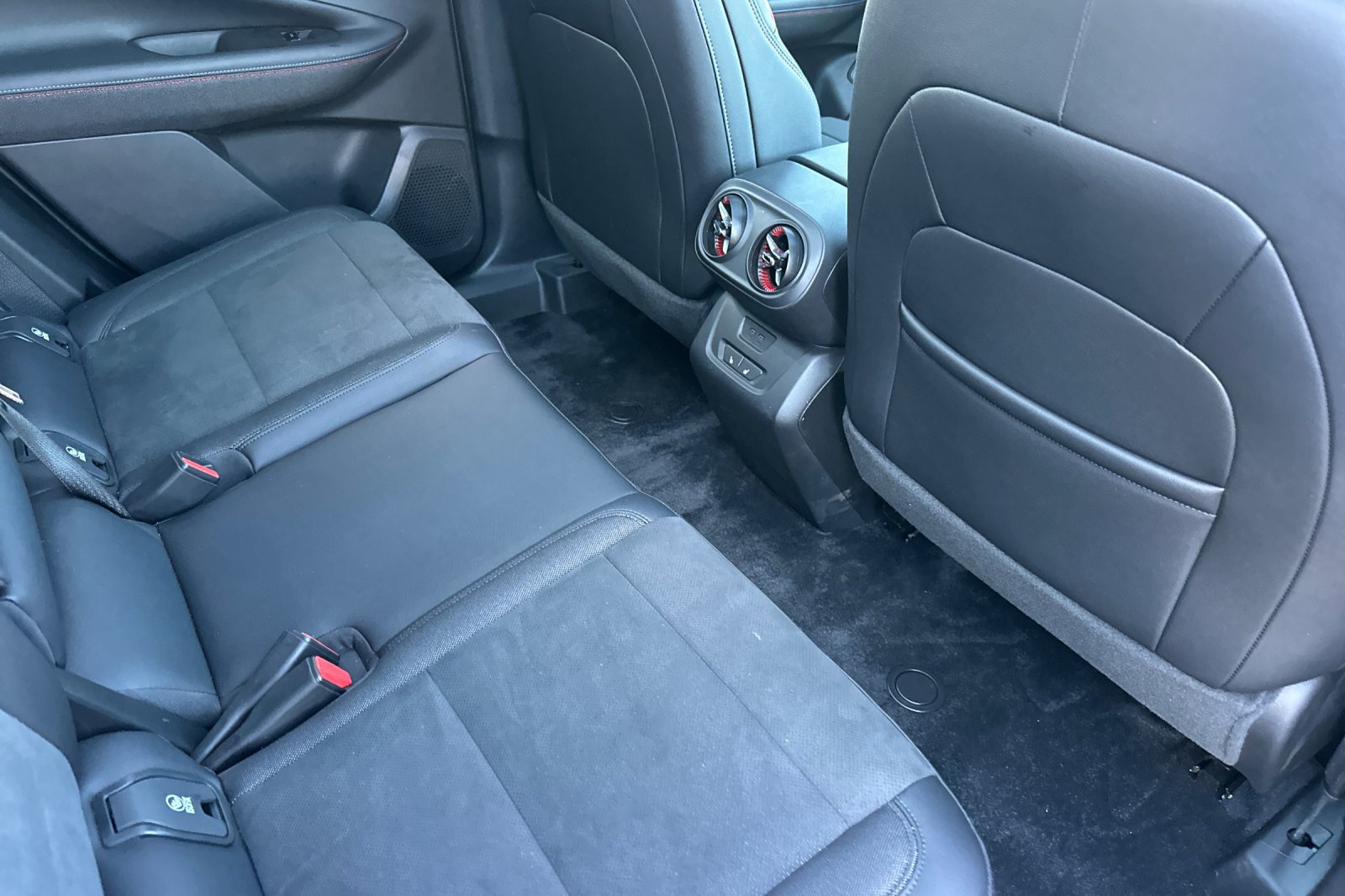 Used 2026 Chevrolet Blazer EV RS FWD image 18