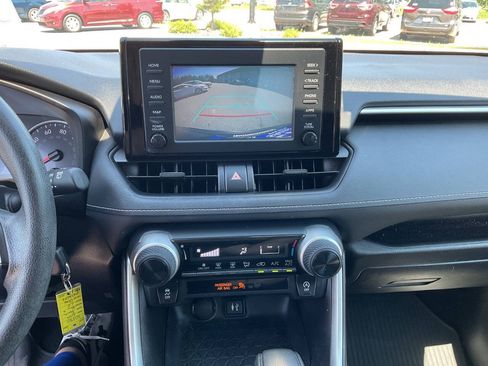 Used 2019 Toyota RAV4 LE w/ All Weather Liner Package AWD/4WD image 24