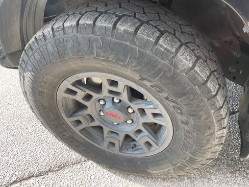 Used 2022 Toyota 4Runner SR5 Premium w/ Moonroof Package image 9