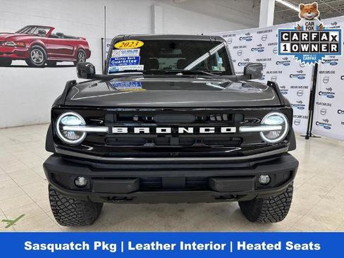 Certified 2023 Ford Bronco Outer Banks w/ Sasquatch Package AWD/4WD image 2
