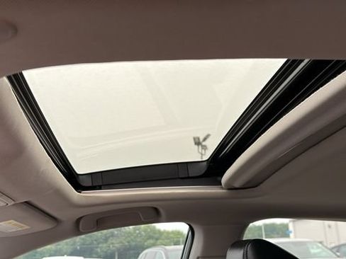 Used 2023 Honda Accord EX image 11