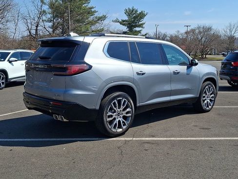 Used 2026 GMC Acadia Denali Ultimate w/ LPO, Floor Liner Package AWD/4WD image 9