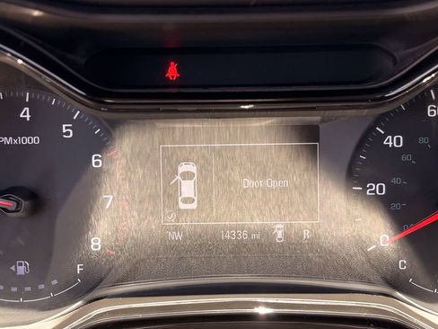 Used 2026 Chevrolet Trax LS FWD image 28