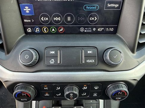 Used 2023 GMC Acadia SLT w/ Preferred Package image 20