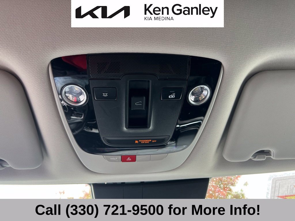 Certified 2025 Kia Sportage EX w/ Premium Package AWD/4WD image 38