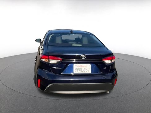 Used 2025 Toyota Corolla LE image 12