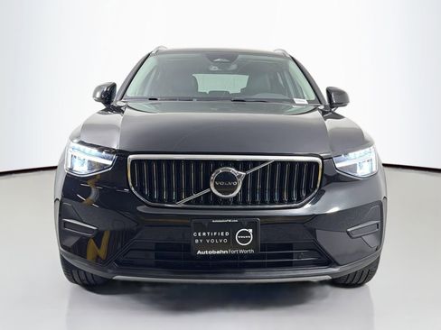 Certified 2025 Volvo XC40 B5 Core image 2