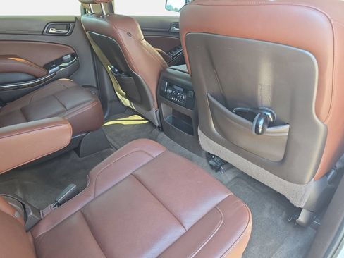 Used 2015 Chevrolet Tahoe LTZ AWD/4WD image 11