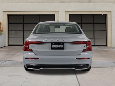 Certified 2024 Volvo S60 B5 Core image 5