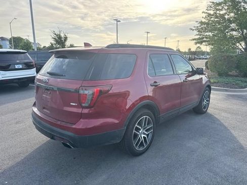 Used 2017 Ford Explorer Sport w/ Equipment Group 401A AWD/4WD image 7
