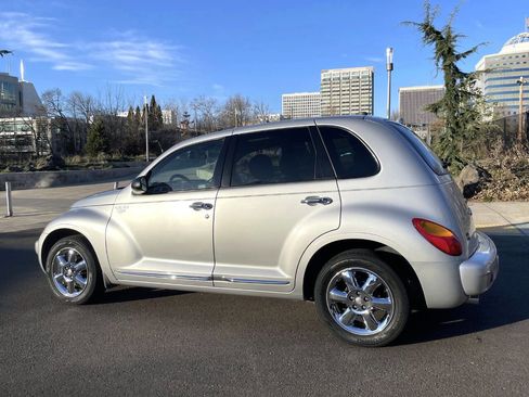 Used 2004 Chrysler PT Cruiser Limited image 8