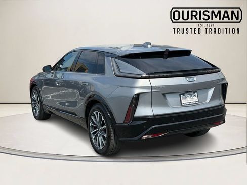 Used 2024 Cadillac Lyriq Sport AWD/4WD image 6