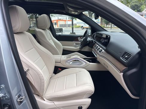 Certified 2025 Mercedes-Benz GLS 450 4MATIC image 14