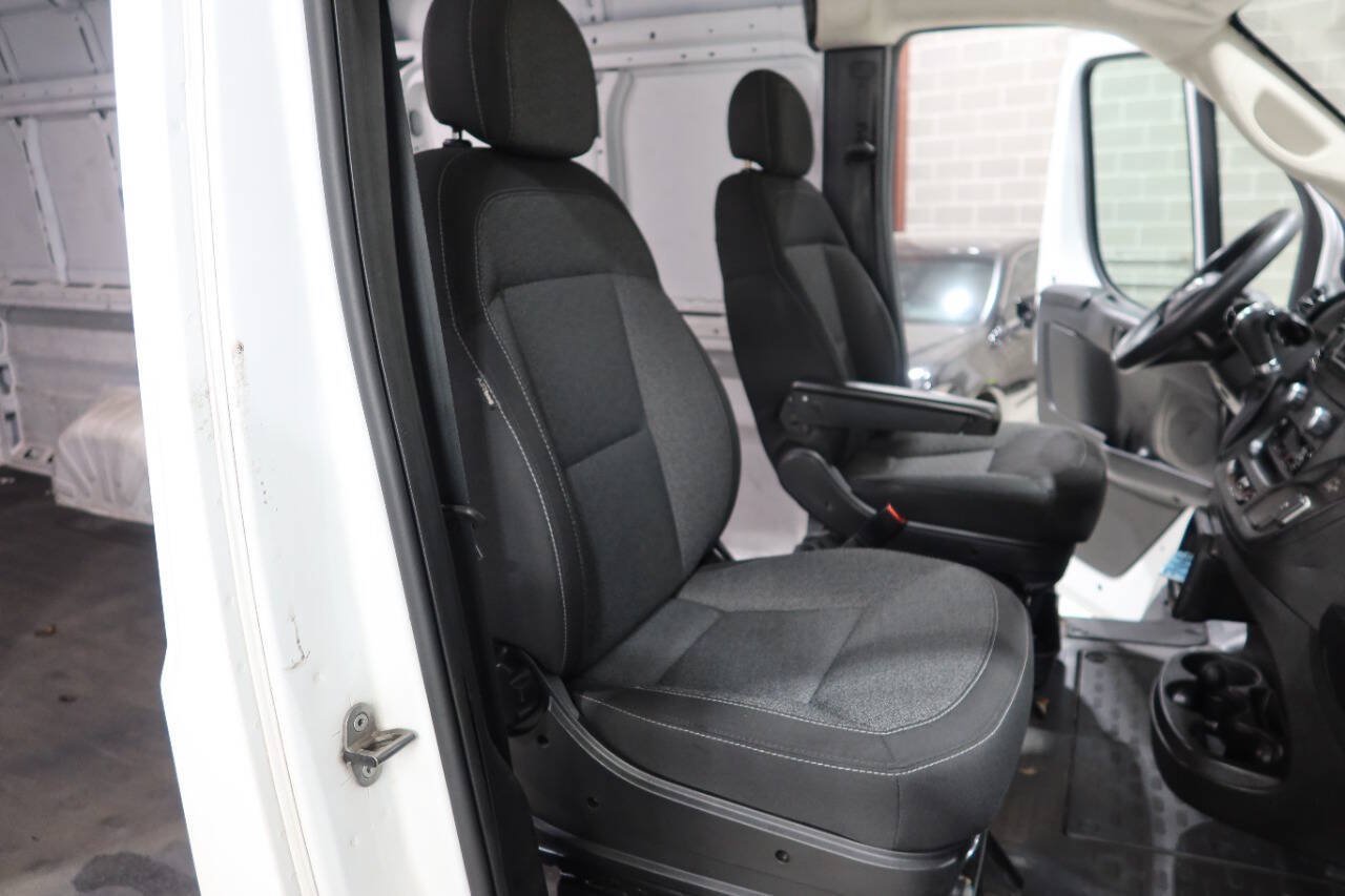 Used 2023 RAM ProMaster 3500 w/ Driver Convenience Group FWD image 13