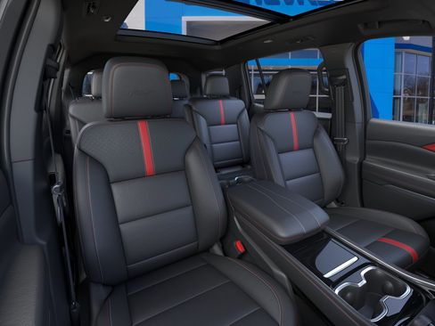 New 2026 Chevrolet Traverse RS FWD image 18