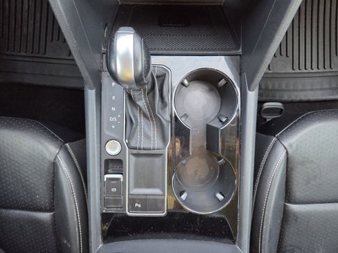 Used 2022 Volkswagen Atlas SE image 28