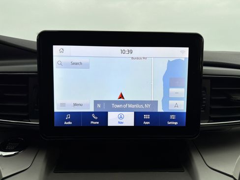 Used 2021 Ford Explorer XLT w/ Equipment Group 202A image 17