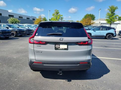 Used 2025 Honda CR-V EX-L image 5