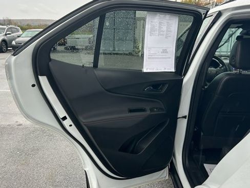 Certified 2022 Chevrolet Equinox RS w/ LPO, Floor Liner Package image 36