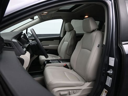 Used 2025 Honda Odyssey EX-L image 19