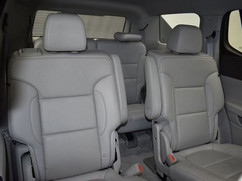 Used 2021 GMC Acadia SLT image 29