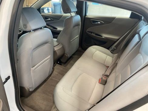 Used 2017 Chevrolet Malibu LS w/ LPO, Convenience Package 1 FWD image 28
