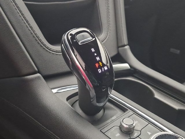 Used 2024 Cadillac XT5 Premium Luxury w/ LPO, Floor Liner Package AWD/4WD image 17