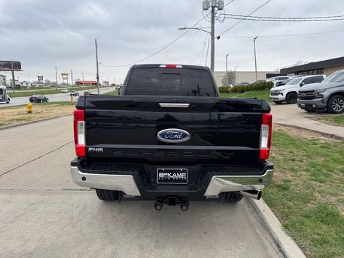 Used 2018 Ford F250 Lariat w/ Chrome Package AWD/4WD image 4