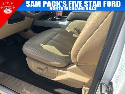 Used 2018 Ford F150 Lariat w/ Equipment Group 502A Luxury AWD/4WD image 8