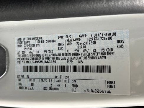 Used 2021 Ford Escape Titanium w/ Class II Trailer Tow Package image 39