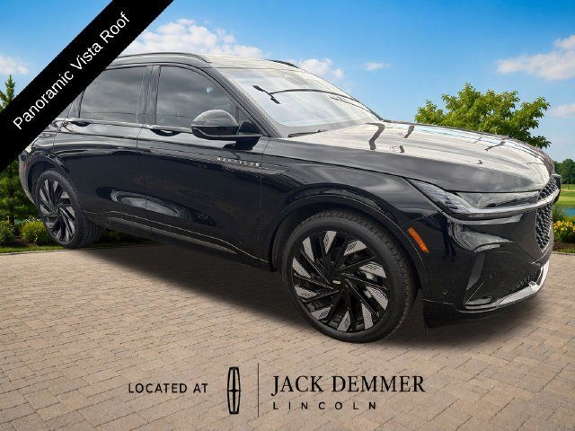 Certified 2024 Lincoln Nautilus Reserve w/ Equipment Group 202A AWD/4WD image 10