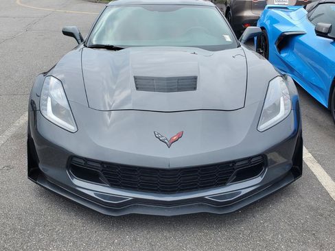 Used 2018 Chevrolet Corvette Grand Sport image 2