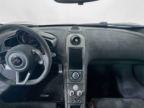 Used 2016 McLaren 675LT Spider image 20