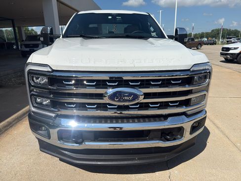 Used 2025 Ford F250 Lariat w/ Chrome Package AWD/4WD image 3
