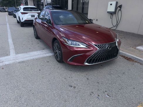 Certified 2022 Lexus ES 350 w/ Premium Package FWD image 1