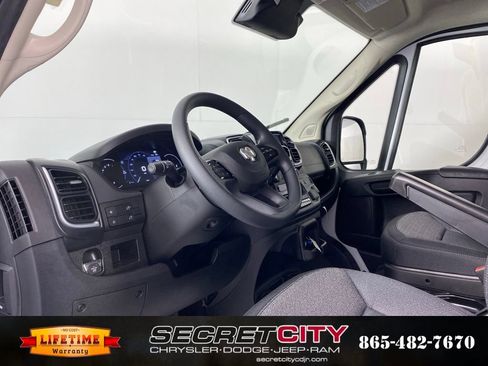 New 2027 RAM ProMaster 2500 w/ Quick Order Package 22G SLT FWD image 11