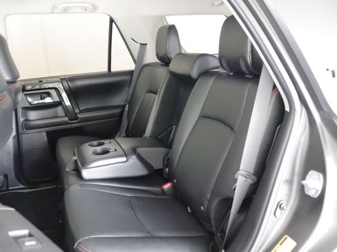 Used 2015 Toyota 4Runner TRD Pro AWD/4WD image 8