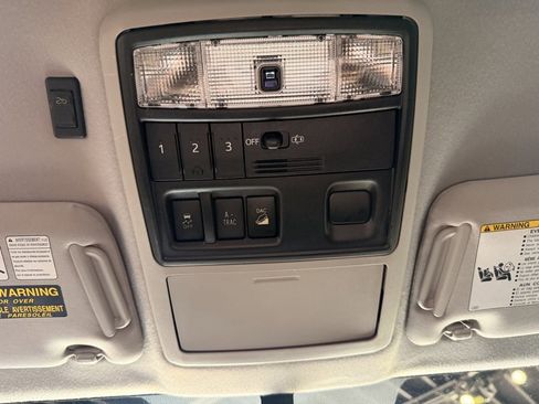 Used 2013 Toyota 4Runner SR5 image 24