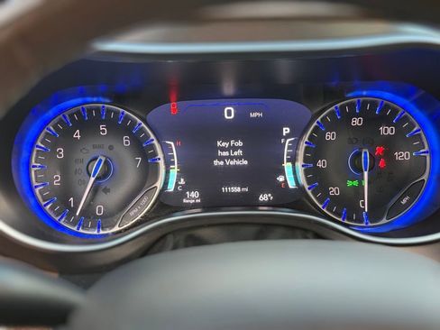 Used 2017 Chrysler Pacifica Limited w/ Advanced Safetytec Group image 52