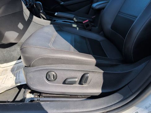 Used 2020 Volkswagen Passat 2.0T SE image 9