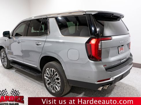 Used 2025 GMC Yukon Denali image 3