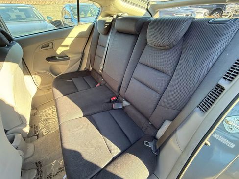 Used 2010 Honda Insight LX image 22