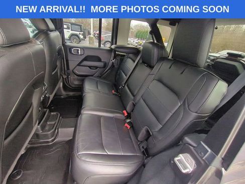 Certified 2022 Jeep Wrangler Unlimited Sahara image 28