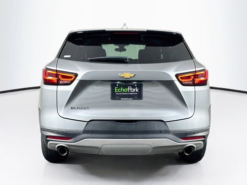 Used 2026 Chevrolet Blazer LT FWD image 7