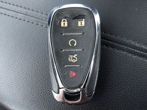 Used 2023 Chevrolet Malibu LT FWD image 32